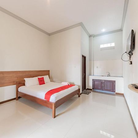 فندق Reddoorz Near Gor Sempaja ساماريندا المظهر الخارجي الصورة