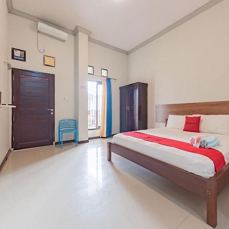 فندق Reddoorz Near Gor Sempaja ساماريندا المظهر الخارجي الصورة