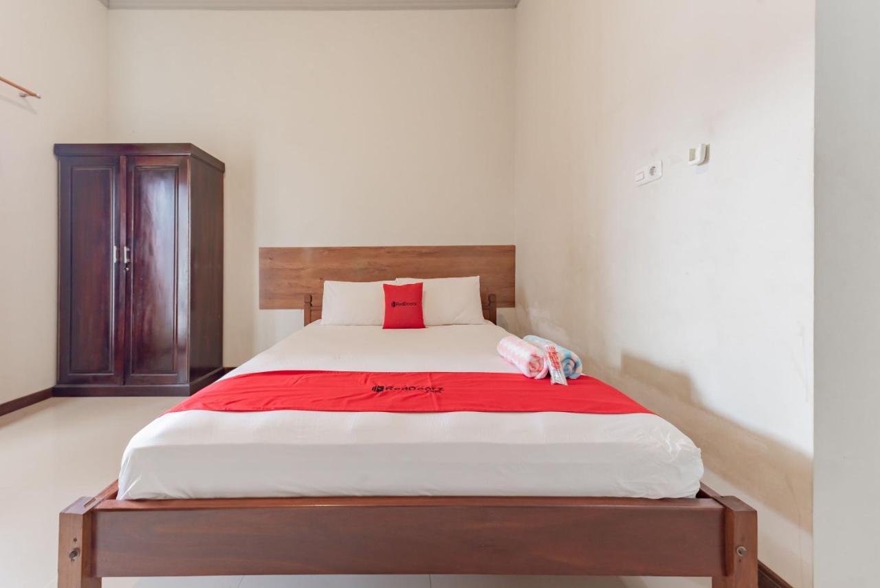 فندق Reddoorz Near Gor Sempaja ساماريندا المظهر الخارجي الصورة