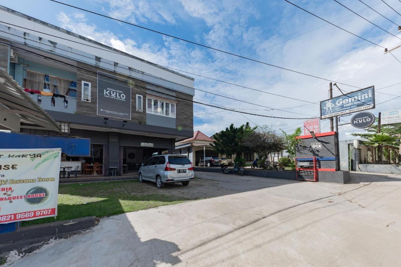 فندق Reddoorz Near Gor Sempaja ساماريندا المظهر الخارجي الصورة
