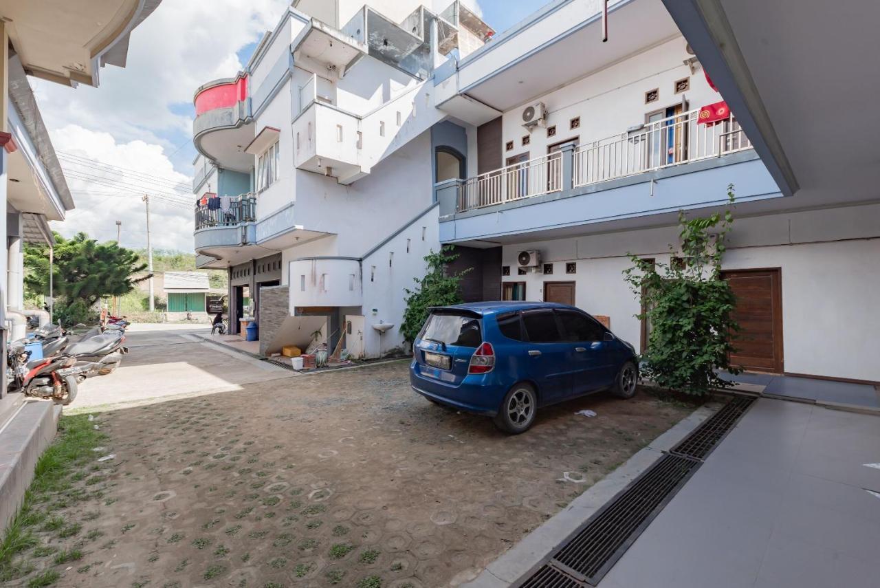فندق Reddoorz Near Gor Sempaja ساماريندا المظهر الخارجي الصورة
